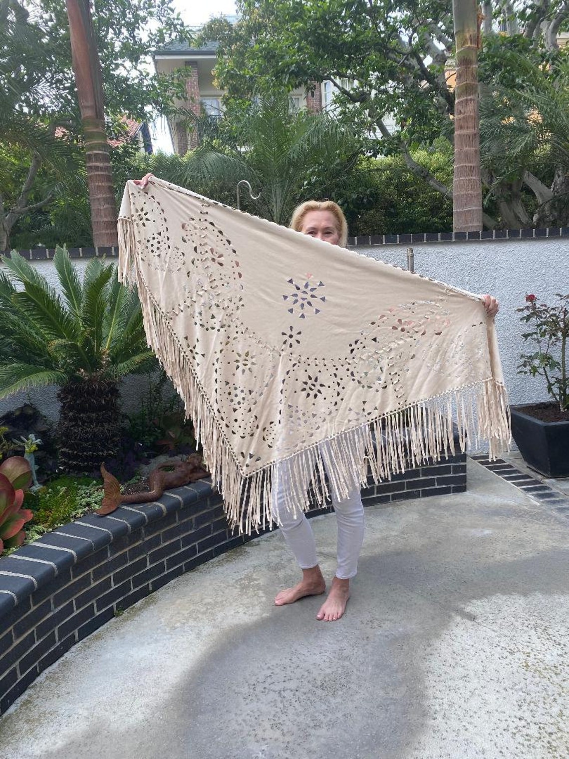 shawl flowy