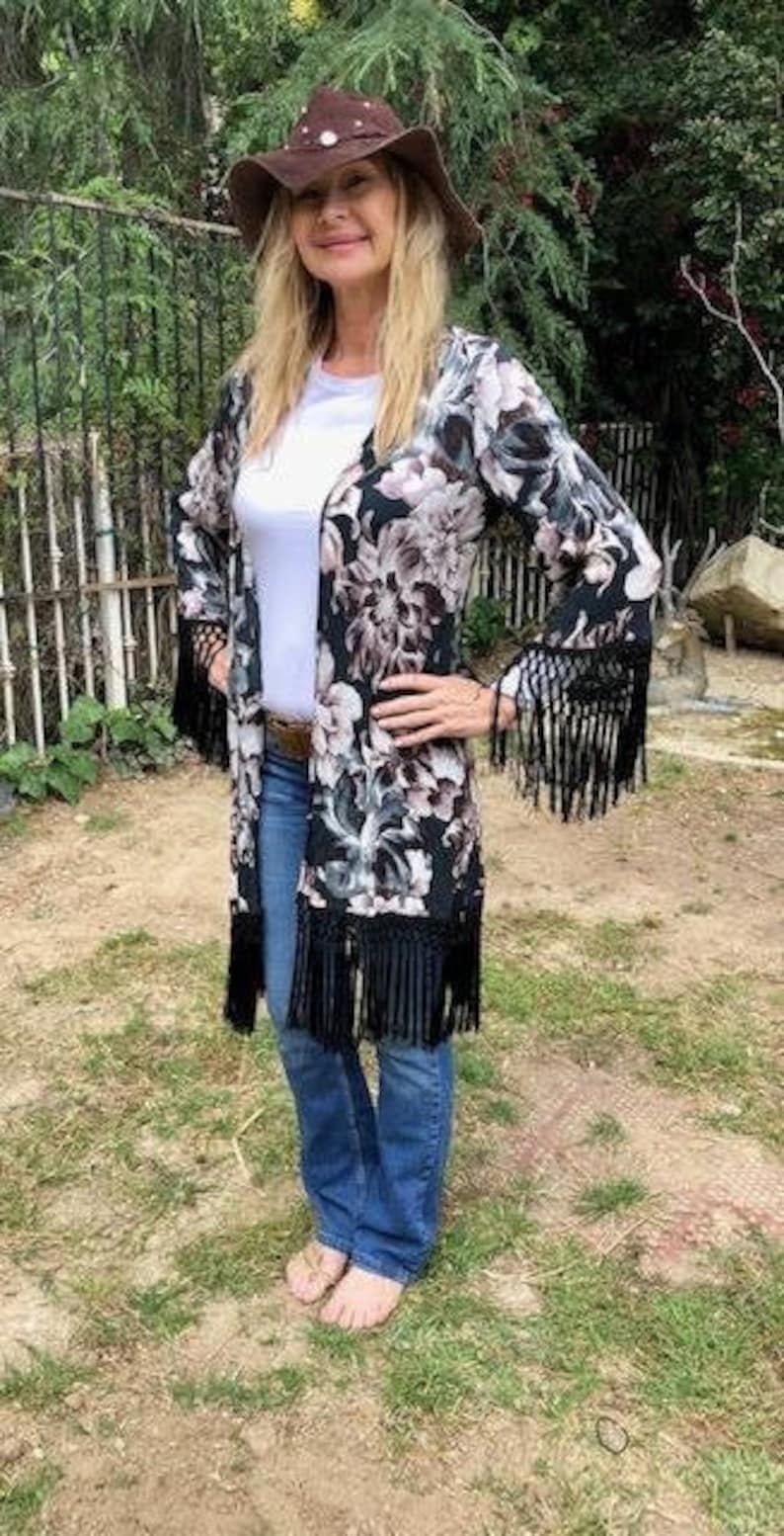 Forever 21,Black Mauve,Gray Cardigan top Long flowered Long sleeve top Medium fringed
