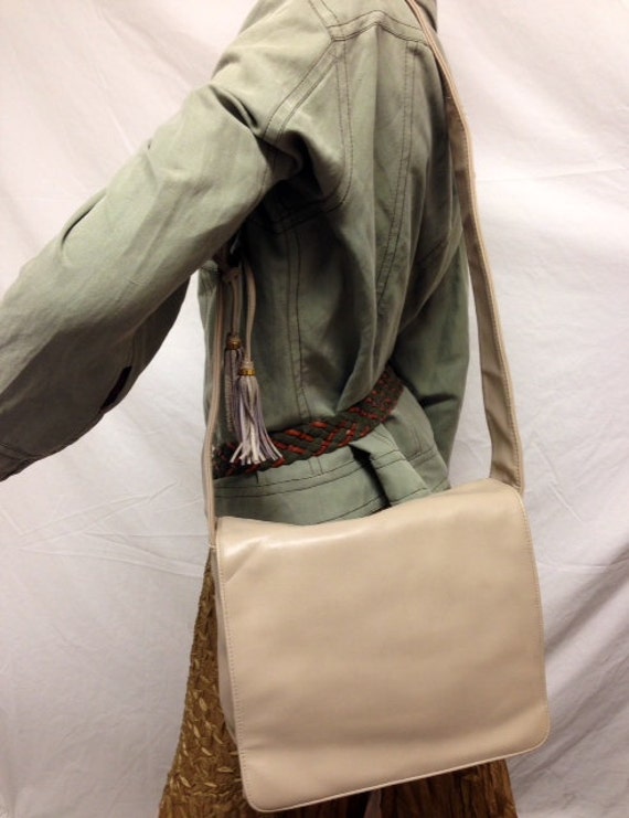Large Tan Messenger style Shoulder Bag  Purse, Fr… - image 2
