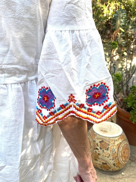 White Embroidered cotton dress, Small, embroidere… - image 4