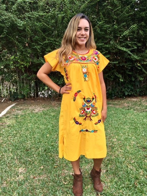 Vestido de Oaxaca vestido mexicano vestido bordado vestido - Etsy México Vestido de Oaxaca vestido mexicano vestido bordado vestido - Etsy México