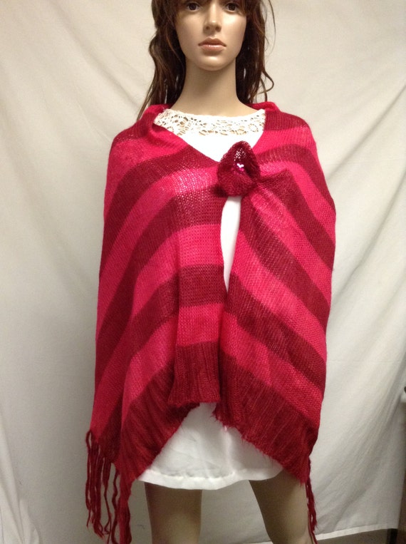 Poncho top,Knit Poncho, Fringed,Red poncho,knit wr