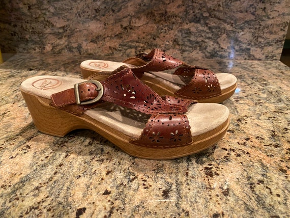 Dansko Sandals, brown leather clogs, brown leathe… - image 3