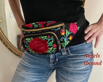 Embroidered fanny pack, Roses, red, Black, Green, flowers, Embroidery