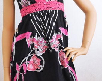 black lace dress with pink underlay Asymmetric satin and lace mini dress Color: Light pink/Black RASARIO Online Boutique 42 (FR) / Light pink/Black