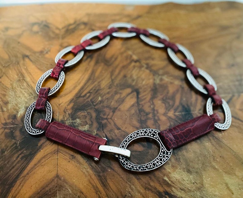 Brighton-bälte i rött läder, krokodilpräglat, 86 cm, silverfärgat, rött läder bild 3