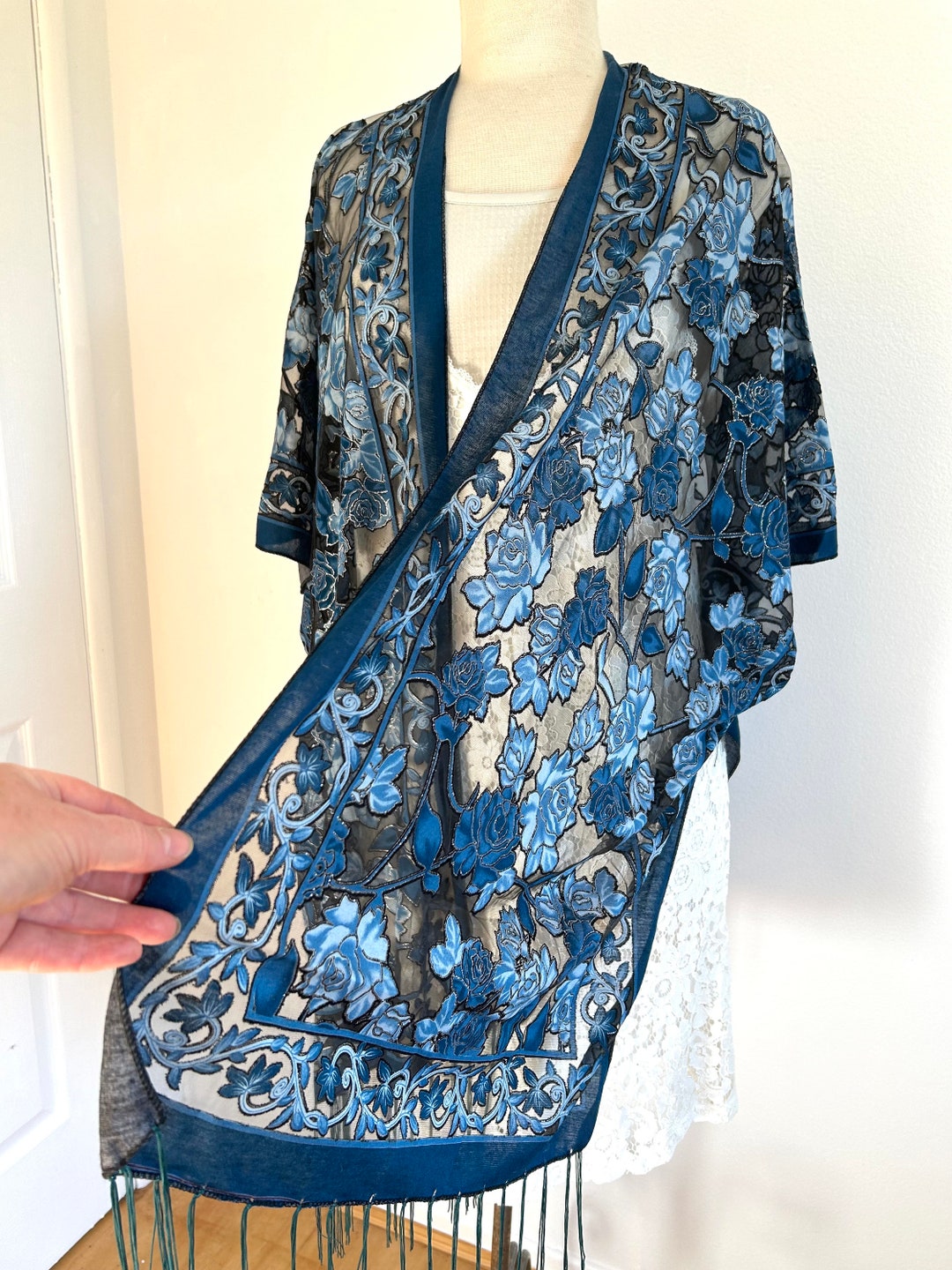 Isaura Floral Kimono