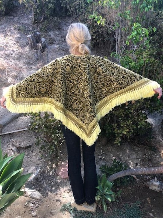 ロゴ入りオリーブグリーンポンチョ プロモンテ ダウンポンチョ