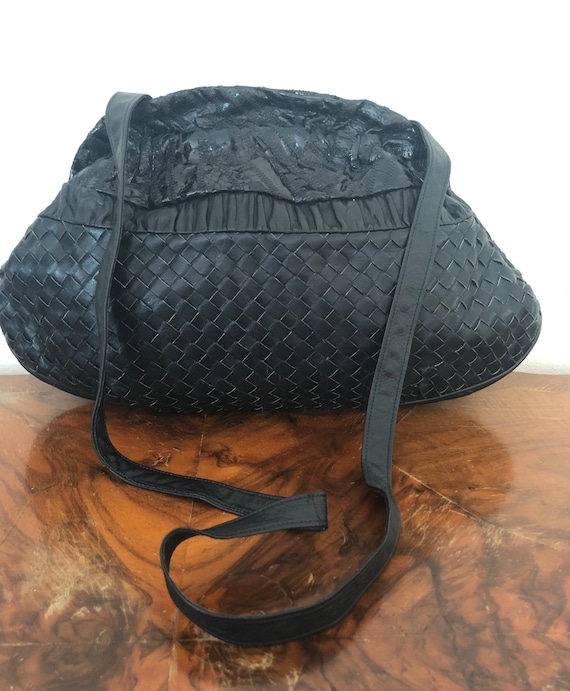 Black woven purse, 1980s purse, shoulder bag