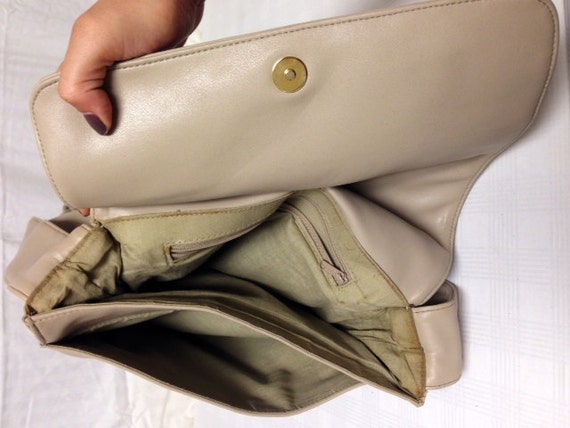 Large Tan Messenger style Shoulder Bag  Purse, Fr… - image 4