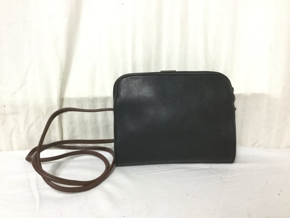 Liz Claiborne Black purse,faux leather,bag, Shoul… - image 3