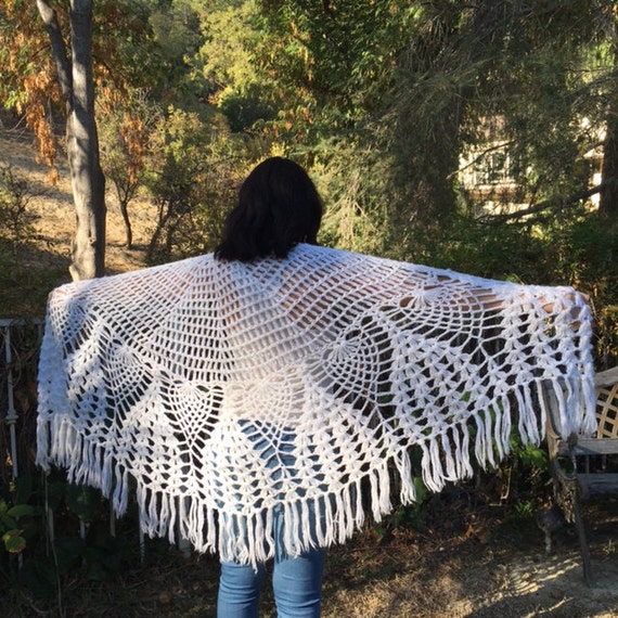 Knit shawl, white, knit, shawl, Fringed wrap - image 1