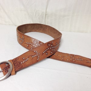 Hollister Studded Leather Belt Tooled Birds Studded Solid  display picture 1
