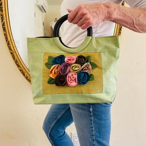 Bonito bolso de satén pequeño, bolso, rosa, rosetas, verde, rosa, azul, bolso de mano de asa superior