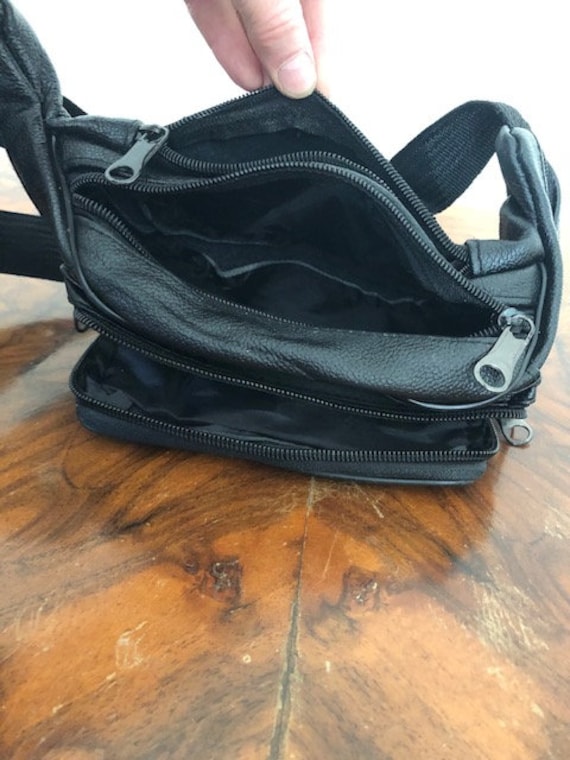 Black leather fanny pack - image 6