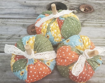 Patch work Fabric Pumpkin, Fabric Pumpkin, Stuffed Pumpkin, Fall Decor, Halloween decor, Farmhouse Decor, Tiered Tray Pumpkins, Set of 3