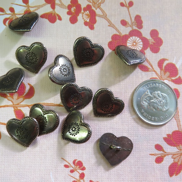 1 Dozen  Heart Shaped Ant. Silver Button with Floral Engraving (k2295-28)