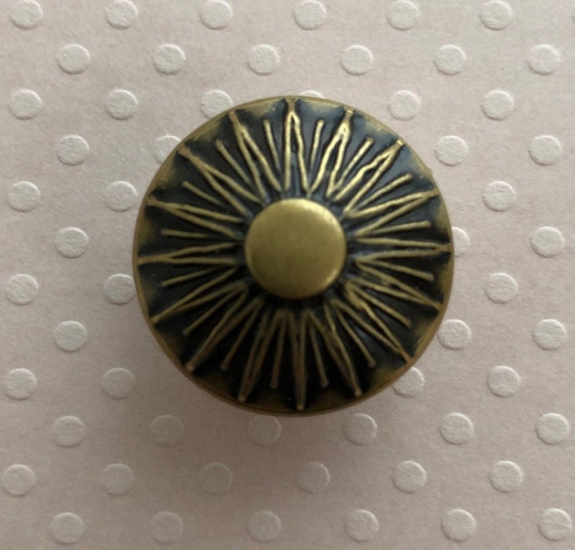 TierraCast Leaf Buttons, Antique Brass, Round Leaf Button, Bronze