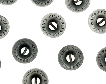 May include: Close-up of ten silver metal buttons with the text "EQUIPEMENTS MILITAIRES" and a star printed on each button.