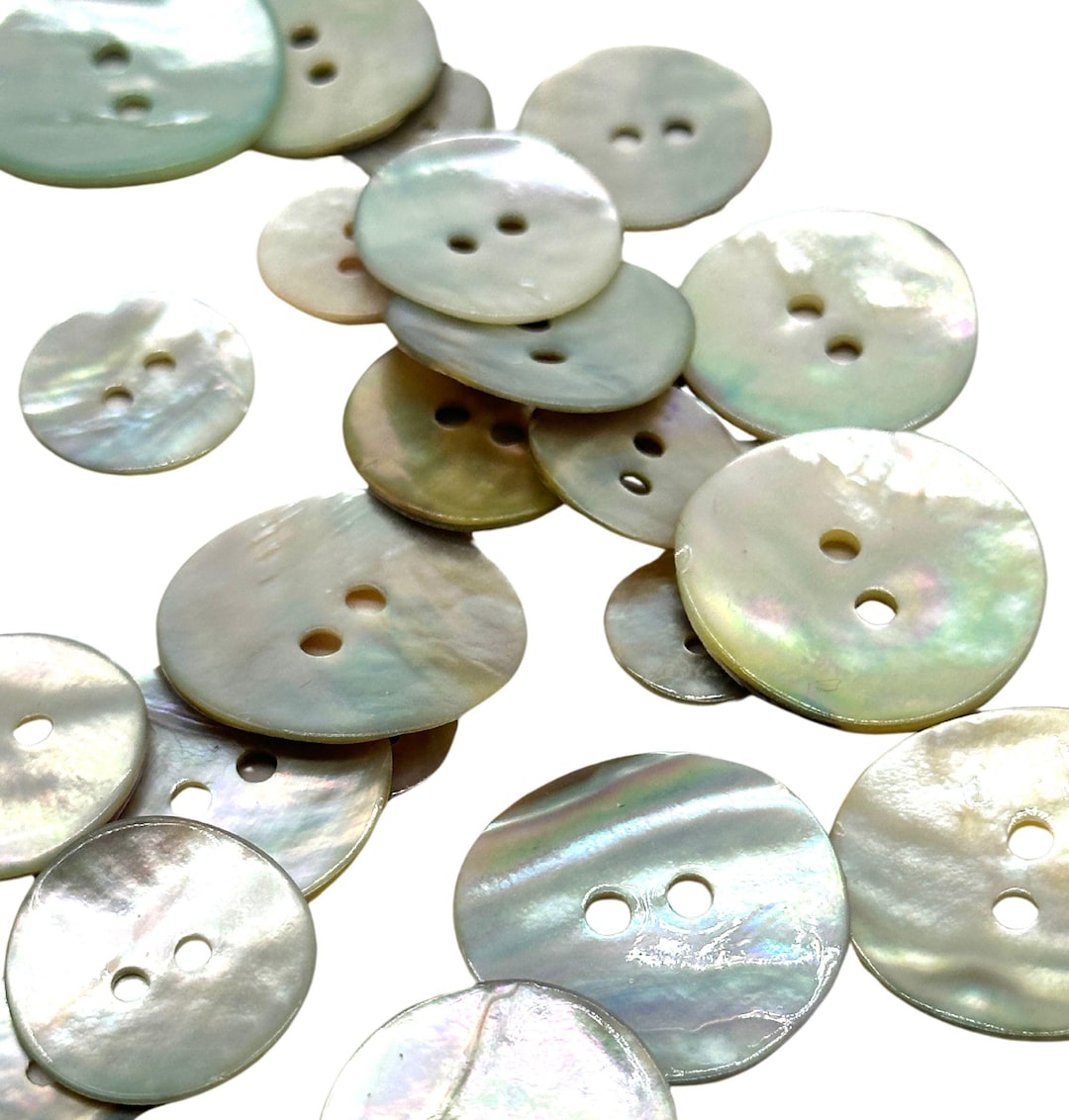 Pear Buttons 12 Pcs Vintage Mother of Pearl Shank Buttons in Assorted Sizes ...