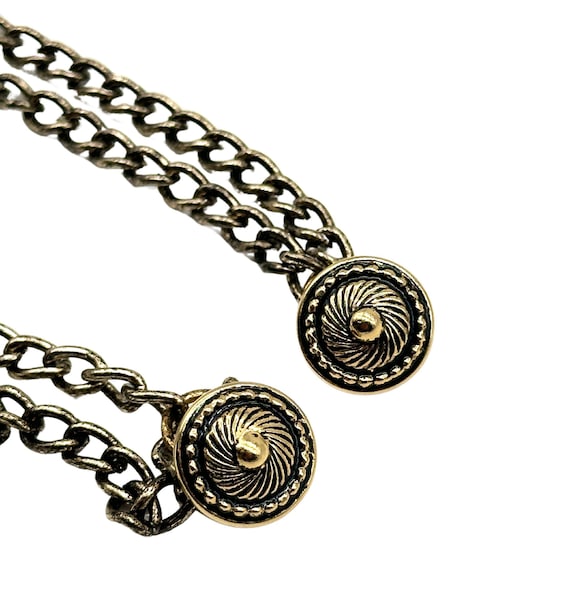 Vintage Chain Ornament Button: Antique Gold Sewing Embellishment