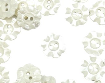 12 Pcs Vintage White Floral Plastic Buttons: Sewing & Craft DIY (11.5mm)