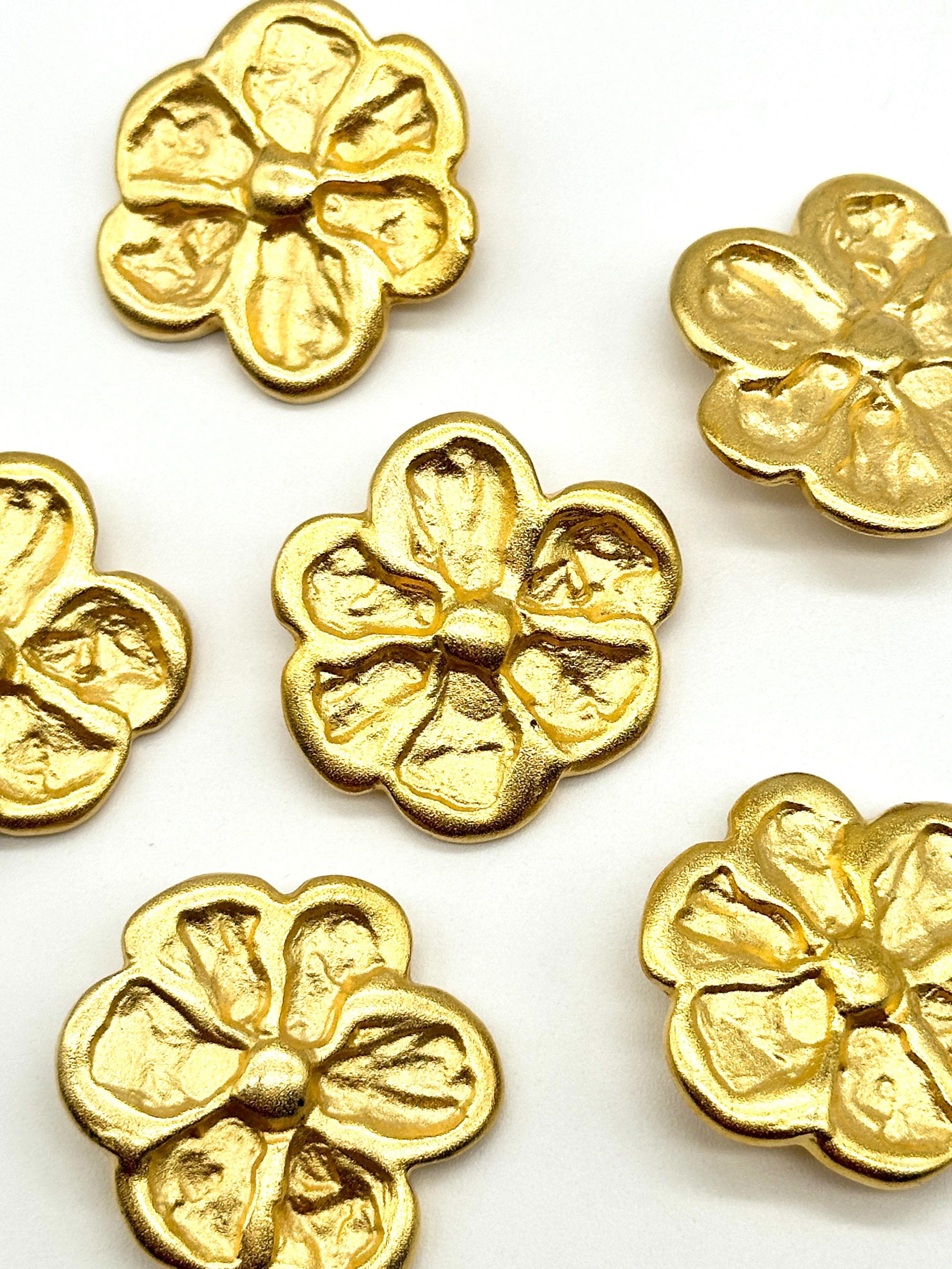 * antique ୨୧   *  脚付き ボンボニエール 6 Vintage Gold Spiral Shank Buttons: Italian-made Sewing