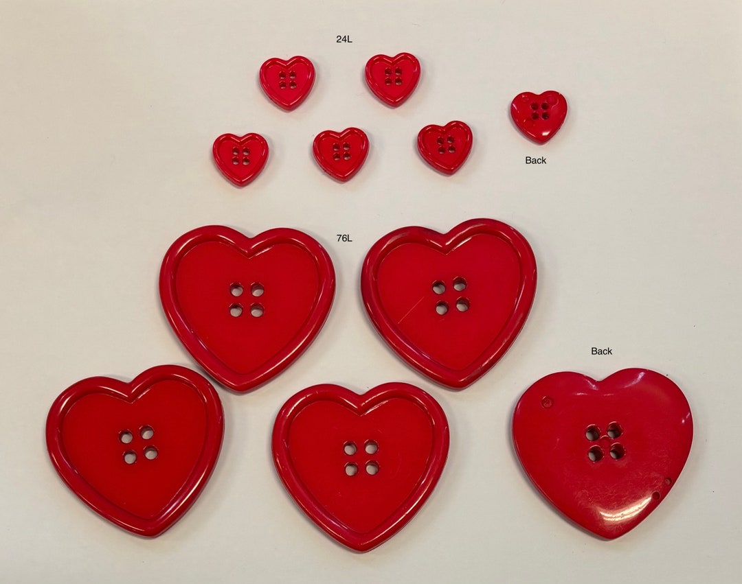 XIXILINRUIYUN 100 Heart Shaped Resin Buttons, Mixed Colors For Sewing, Knitting, DIY Crafts