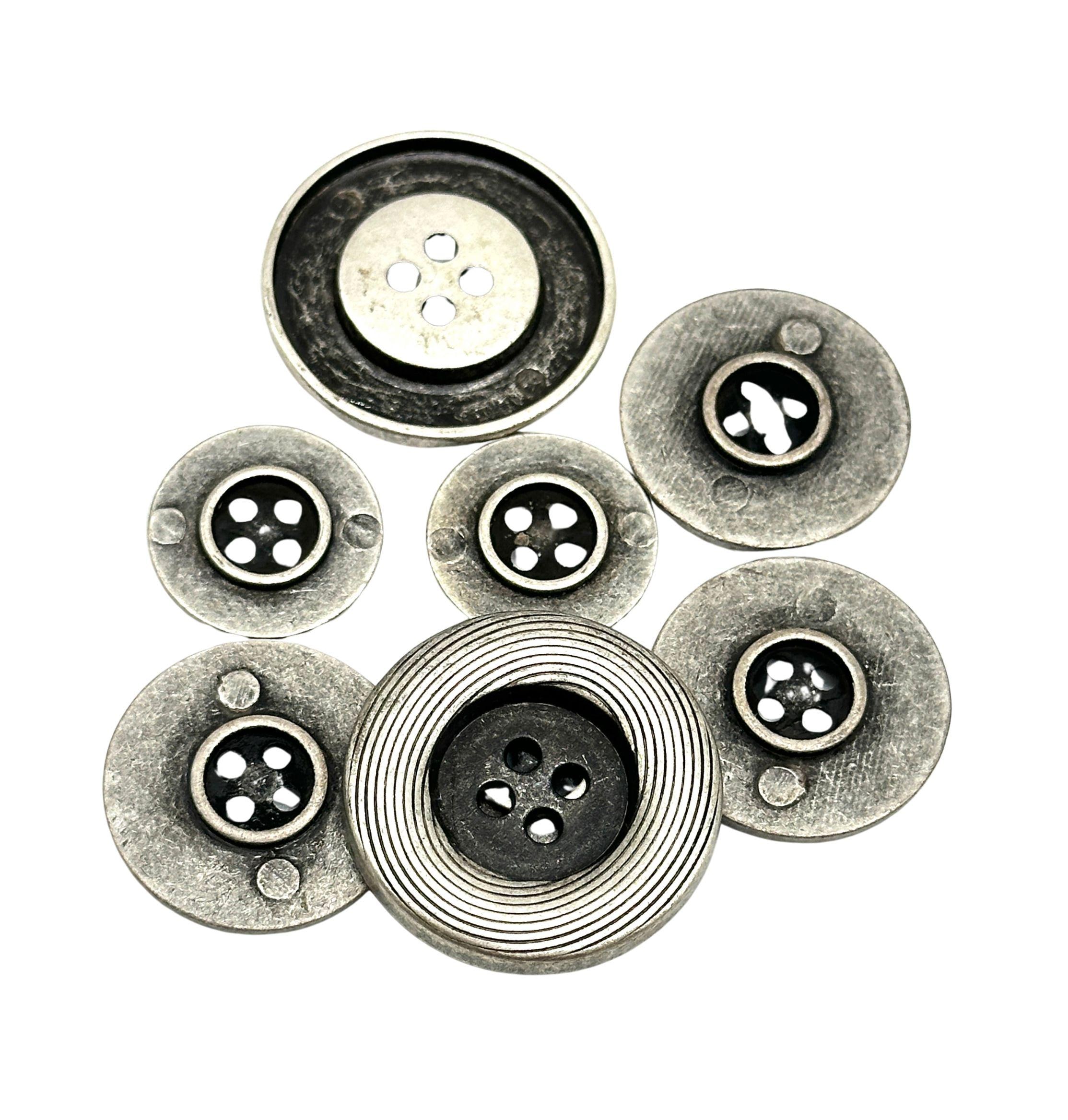 VintageButtonStore - Etsy Canada
