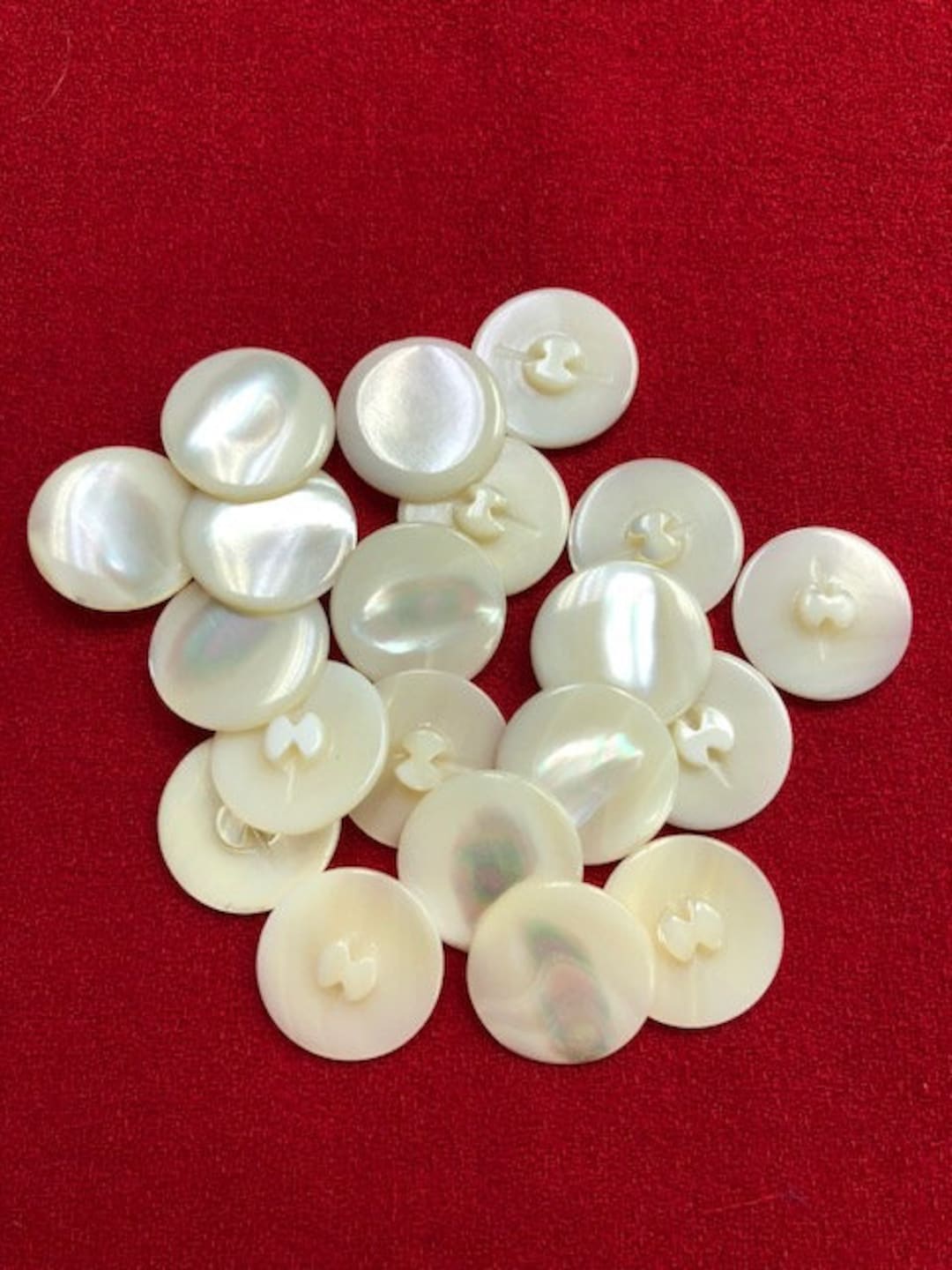 Medium Round Mother of Pearl Buttons from Kelmscott Design ~ pkg