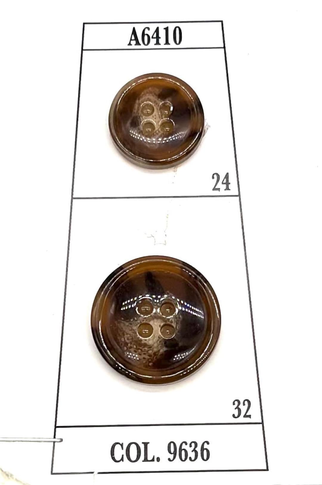 ビンテージ　チェンジボタン　4つSET 18 Pcs Vintage Tailored 4 Hole Suit Buttons Set | Decorative