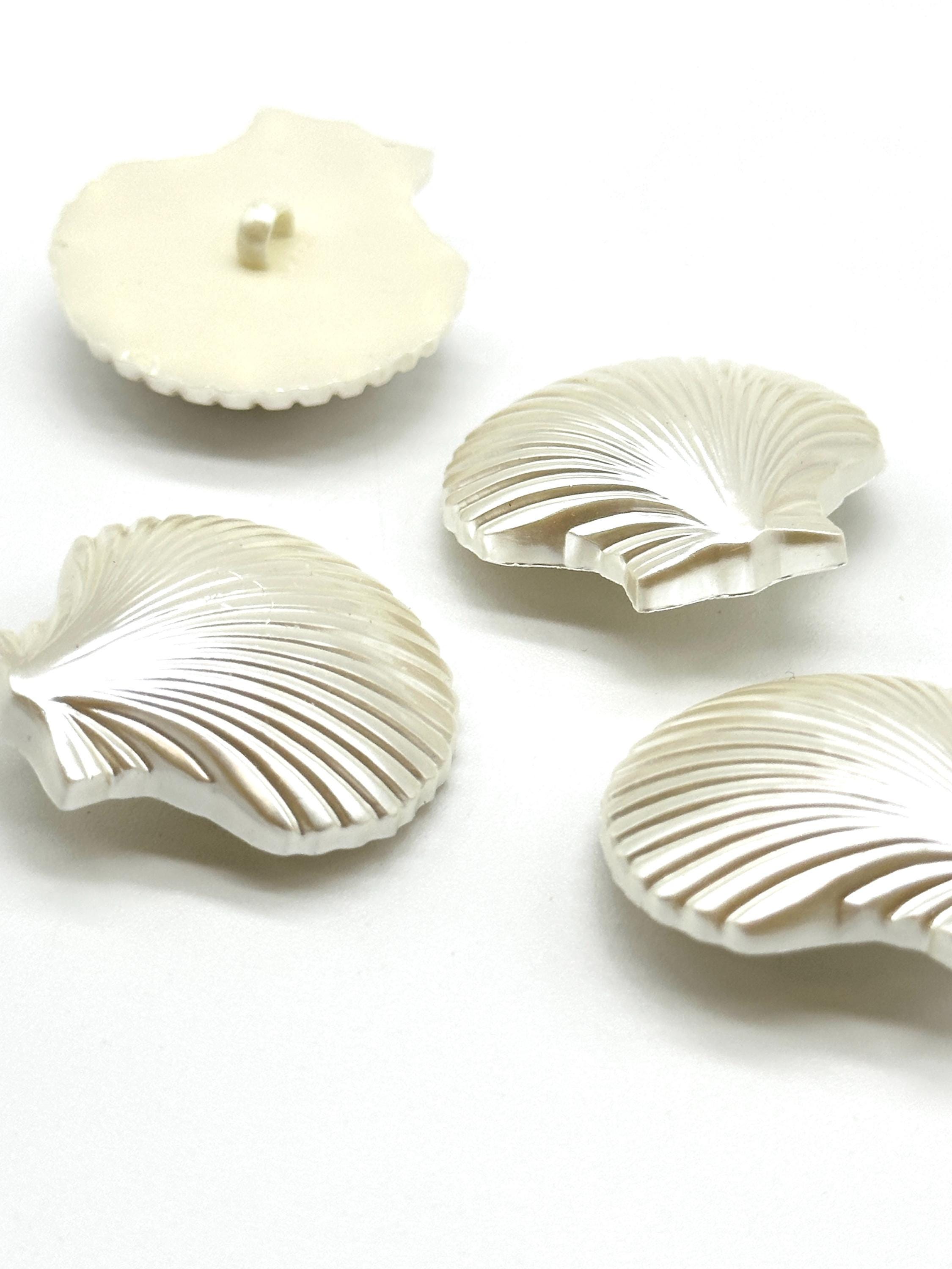 Vintage Pearlized Seashell Buttons: Italian Nylon Sewing Crafts (30mm ...