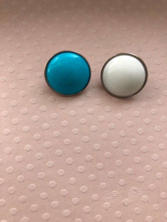 Gold or Silver Rim with Color Insert Vintage Shank Buttons C3928 One Package 12 Buttons