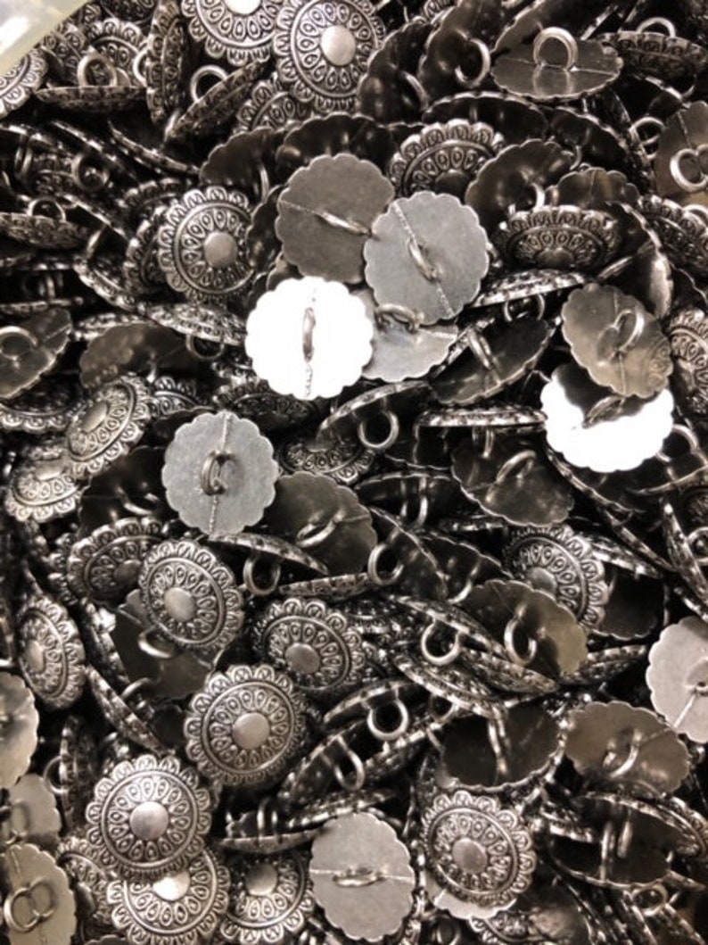 One Package Flower Textured Pattern Antique Silver Shank Buttons K5434 12 Buttons