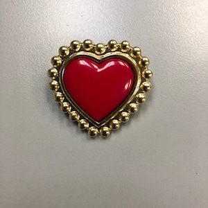 One Package 6 Buttons Heart Shaped Gold Frame with Black or Red Insert Vintage Shank Buttons.C3073 available in various sizes image 1