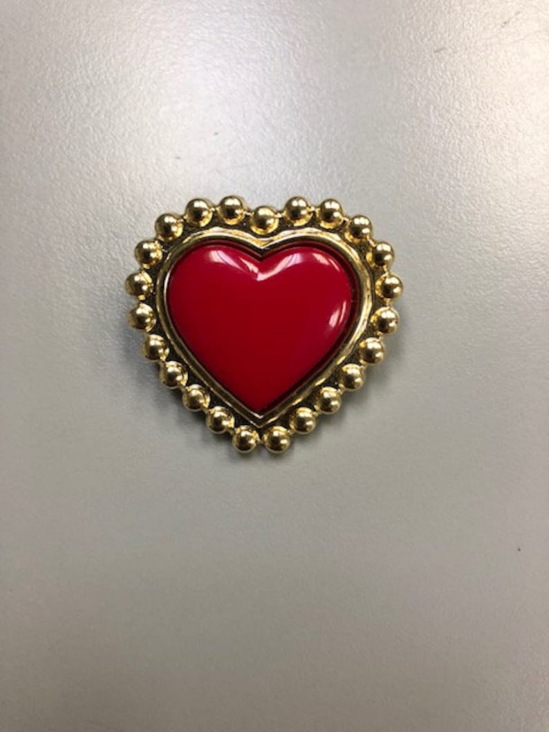 One Package 6 Buttons Heart Shaped Gold Frame with Black or Red Insert Vintage Shank Buttons.C3073 available in various sizes image 1