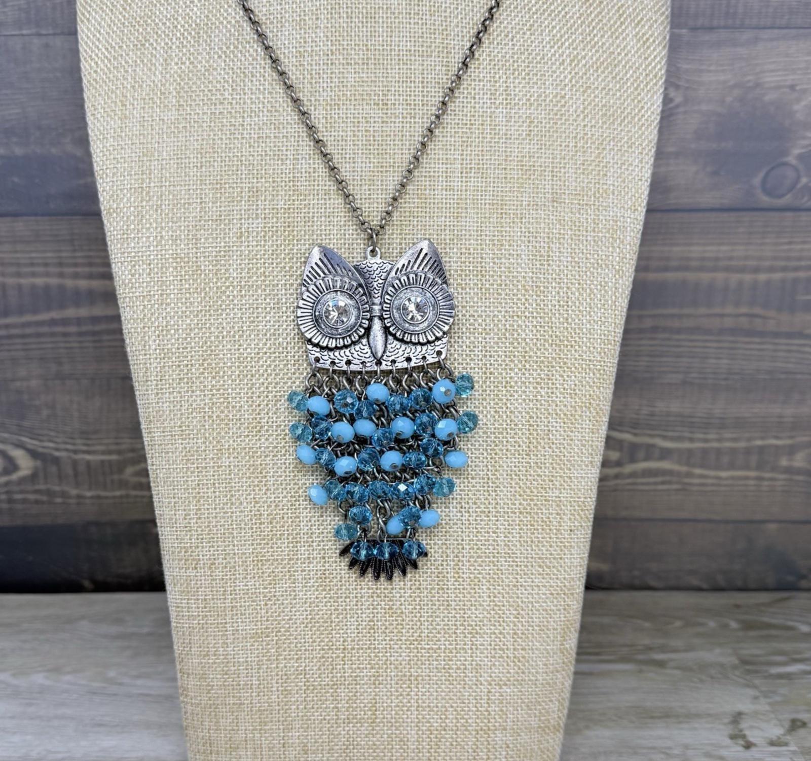 Vintage Silver Tone and Blue Bead Articulated Owl Pendant Necklace 32 Inch