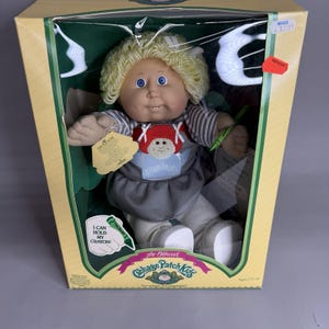 Vintage Cabbage Patch Doll Official In Box 1983 1984 Kate Elaine Portrait Dress
