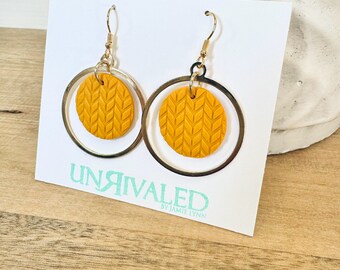 Mustard yellow and gold dangle hoop earrings with textured polymer clay//gold hoop earrings//handmade earrings//yellow and gold jewelry