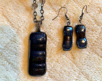 Art glass, Beaded Necklace, Glass Pendant, Glass Pendant Necklace, Fused Glass, Glass necklace and earrings