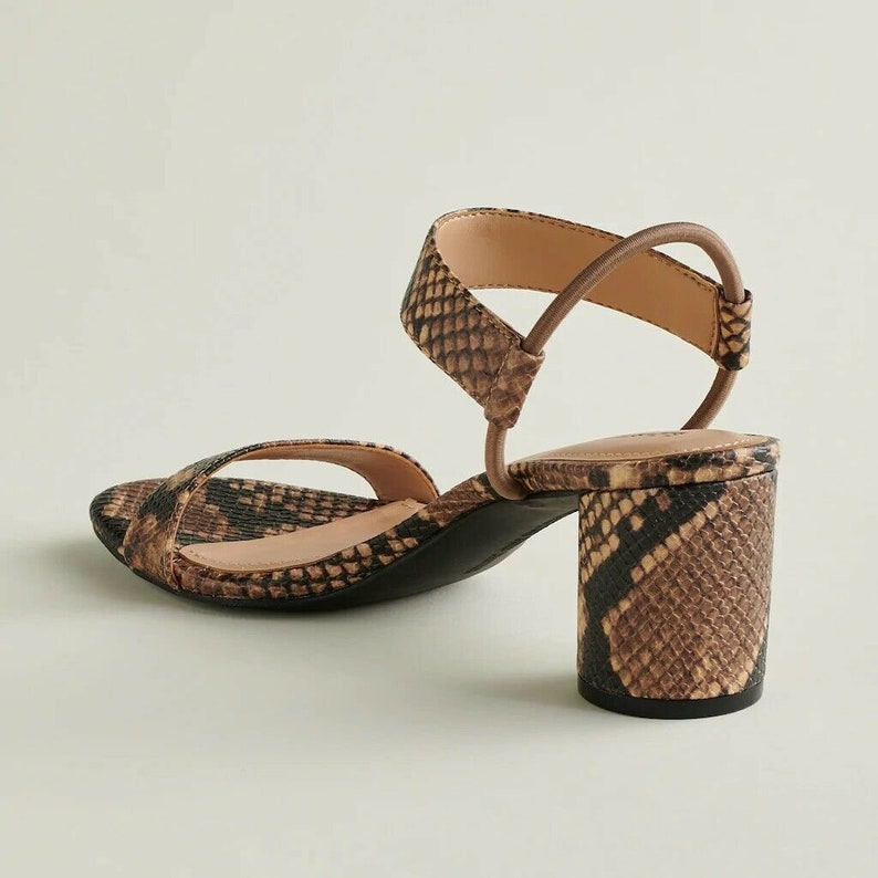 Us 10 Elizabeth And James Brown And Tan Snake Print Mid Heels