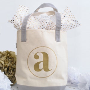 Personalized Bridesmaid Tote Bag, Bridal Party Tote, Wedding Party Tote, Bridesmaid Gift, Teacher Tote, Monogrammed Gold tote, Party tote