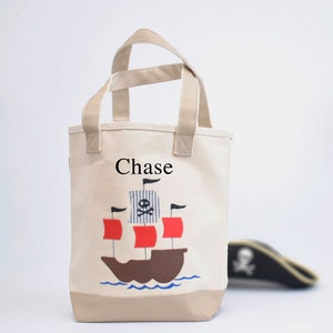 Fourre-tout pirate | Sac fourre-tout personnalisé préscolaire en bateau pirate | Cartable pirate personnalisé en toile | Sac de bibliothèque pour enfants