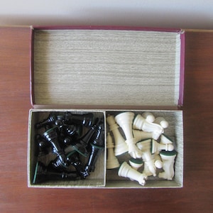 Vintage Plastic Weighted Chess pieces and Box