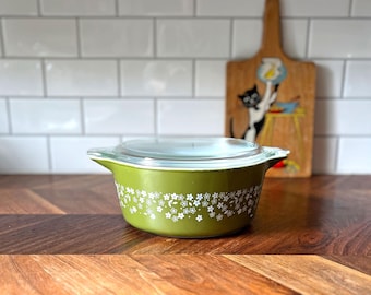 Vintage Pyrex Spring Blossom Green #475 Casserole with Lid