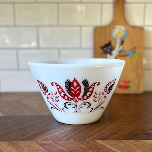 Fire King Modern Tulip Splash Proof Bowl 8.5&quot;