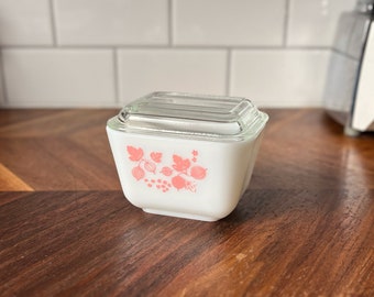 ヴィンテージ パイレックス ピンク グースベリー ラウンド