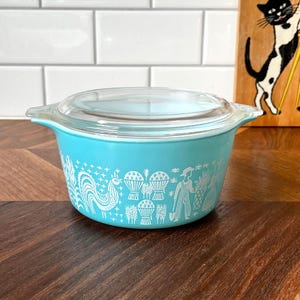 Vintage Pyrex Butterprint Armish #473 Casserole with Lid