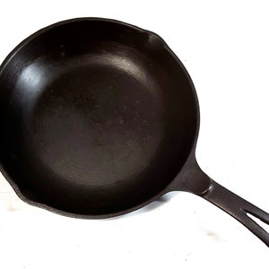 Vintage Wagner Ware Cast Iron 9&quot; Chef Skillet Frying Pan.