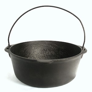 Vintage Wagner Dutch Oven #8 Roaster Pot Pan Camp Pot Circa:  1930&#39;s